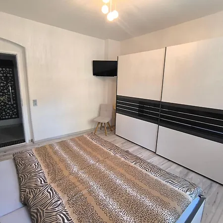 Hochwertige Ferienwohnung/zentrumsnahe Lage! شقة