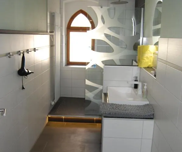 Hochwertige Ferienwohnung/zentrumsnahe Lage! * رايشنباخ إم فوغتلاند